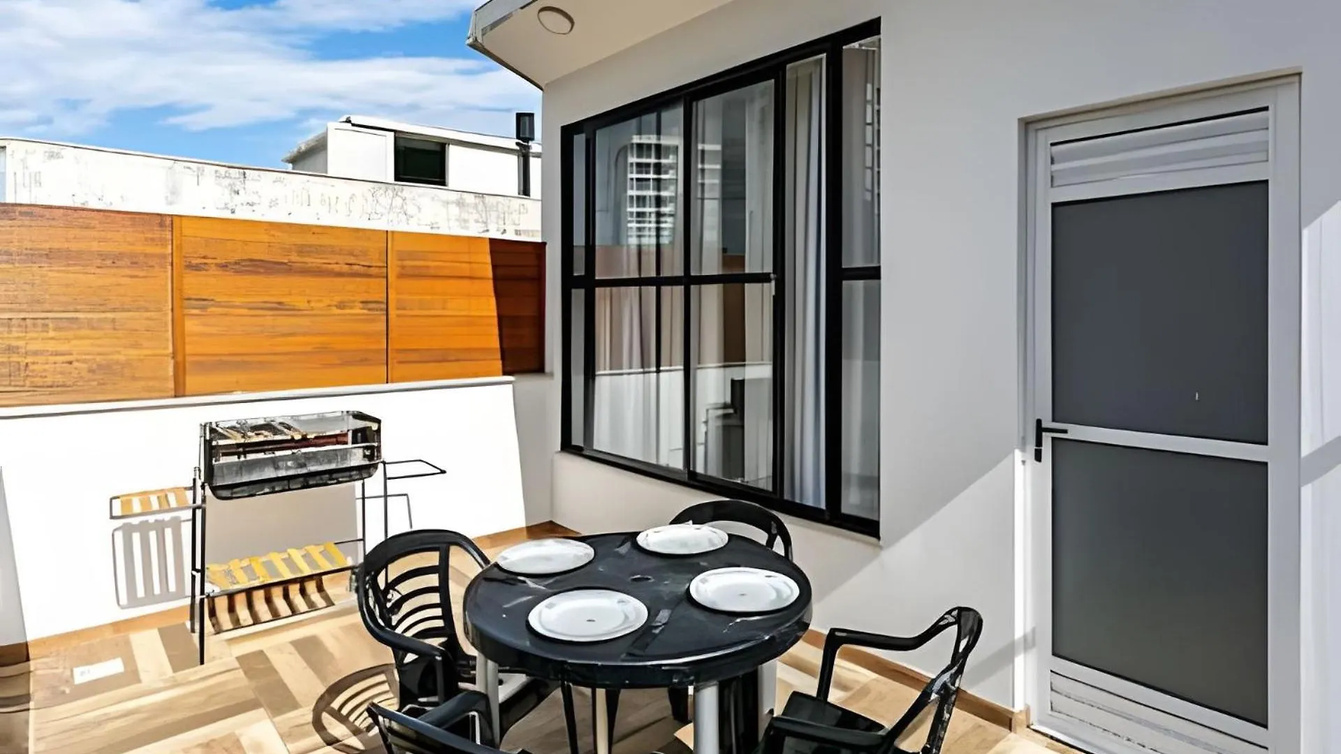 Loft Moderno E Espacoso No Centro De Floripa -Un30 Florianópolis
